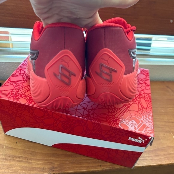 NIB Puma Stewie 2 Basketball Shoe
Ruby Urban Red-Intense Red Ladies 8 - Picture 5 of 13